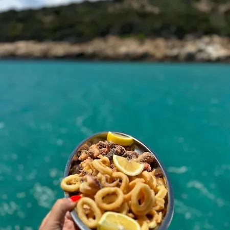 Sa Domu Sa Canna Mit 2 Schlafzimmern In Teulada! Tatil Evi *