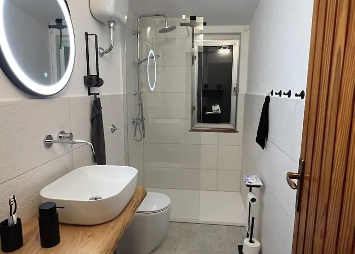 Tatil Evi Sa Domu Sa Canna Mit 2 Schlafzimmern In Teulada! *