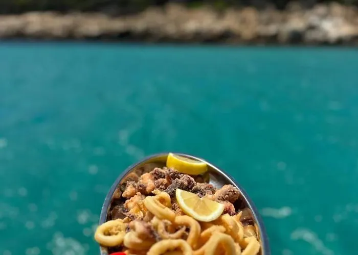 Sa Domu Sa Canna Mit 2 Schlafzimmern In Teulada! Tatil Evi *